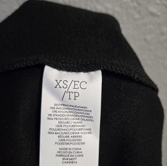 Cabi Faux Leather Black Ruffle Skirt Size XS - Picture 9 of 11